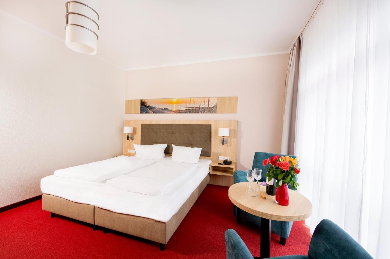 Hotel Garni Sonne Heringsdorf  Bagian luar foto