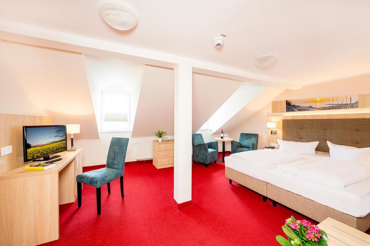 Hotel Garni Sonne Heringsdorf  Bagian luar foto