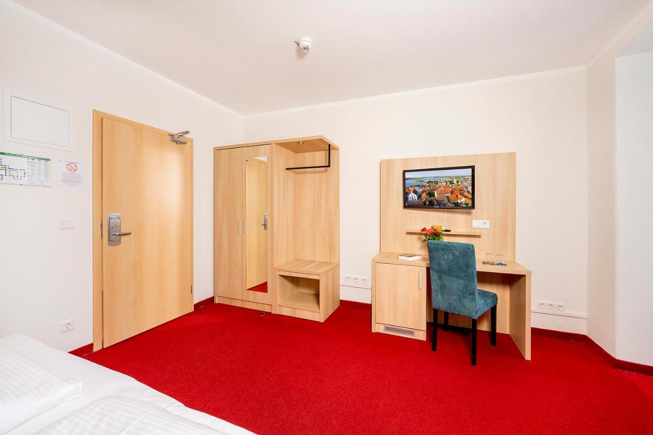 Hotel Garni Sonne Heringsdorf  Bagian luar foto