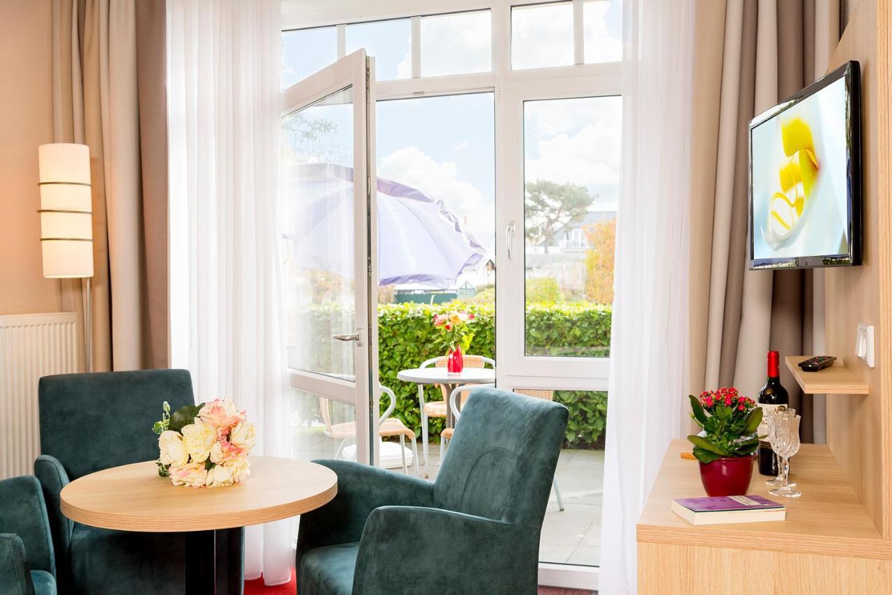 Hotel Garni Sonne Heringsdorf  Bagian luar foto