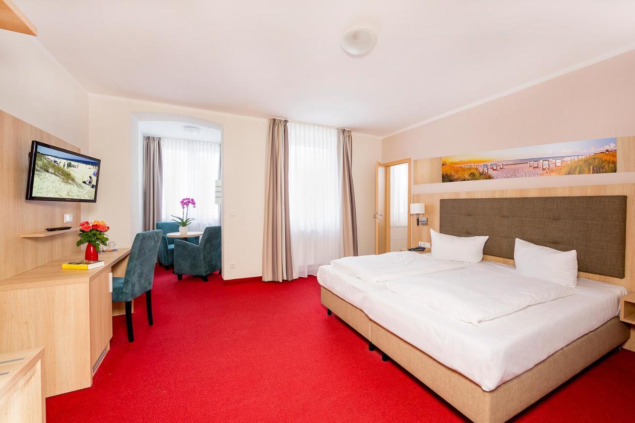 Hotel Garni Sonne Heringsdorf  Bagian luar foto