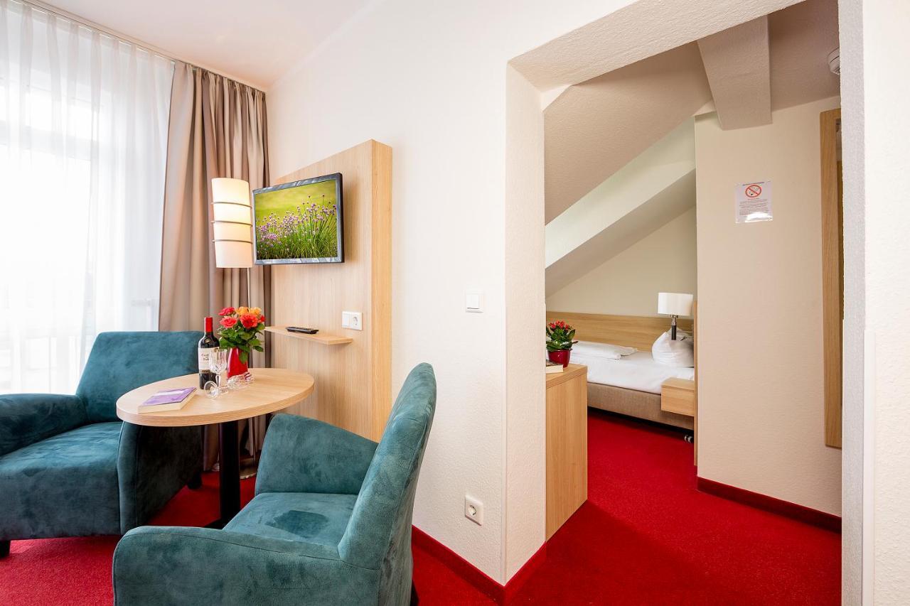 Hotel Garni Sonne Heringsdorf  Bagian luar foto